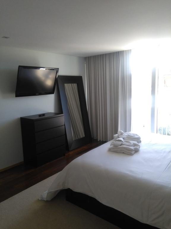 Almenara Suites Guest House ヴィラ・ノヴァ・デ・ガイア エクステリア 写真