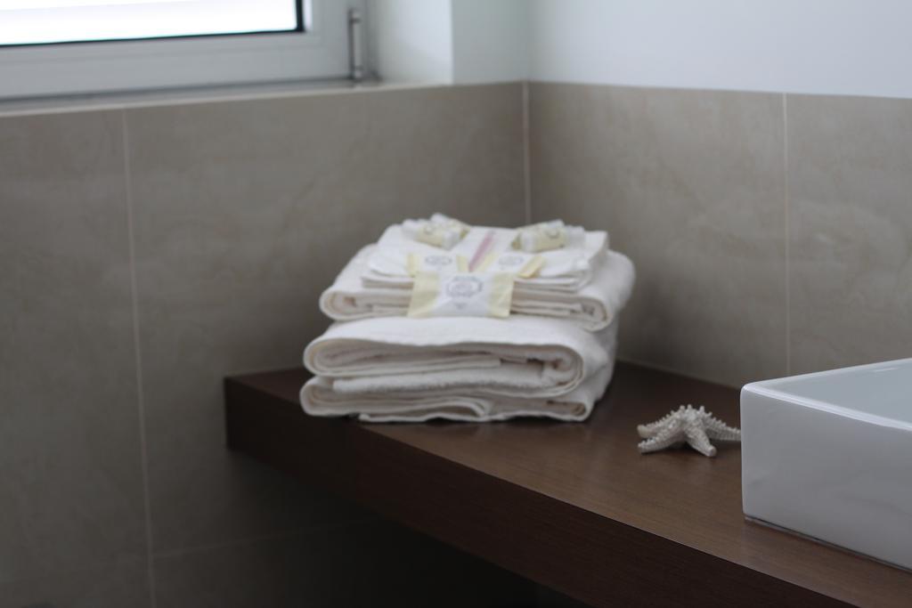 Almenara Suites Guest House ヴィラ・ノヴァ・デ・ガイア エクステリア 写真