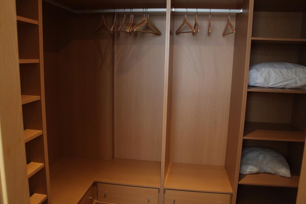 Almenara Suites Guest House ヴィラ・ノヴァ・デ・ガイア エクステリア 写真