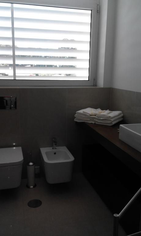 Almenara Suites Guest House ヴィラ・ノヴァ・デ・ガイア エクステリア 写真